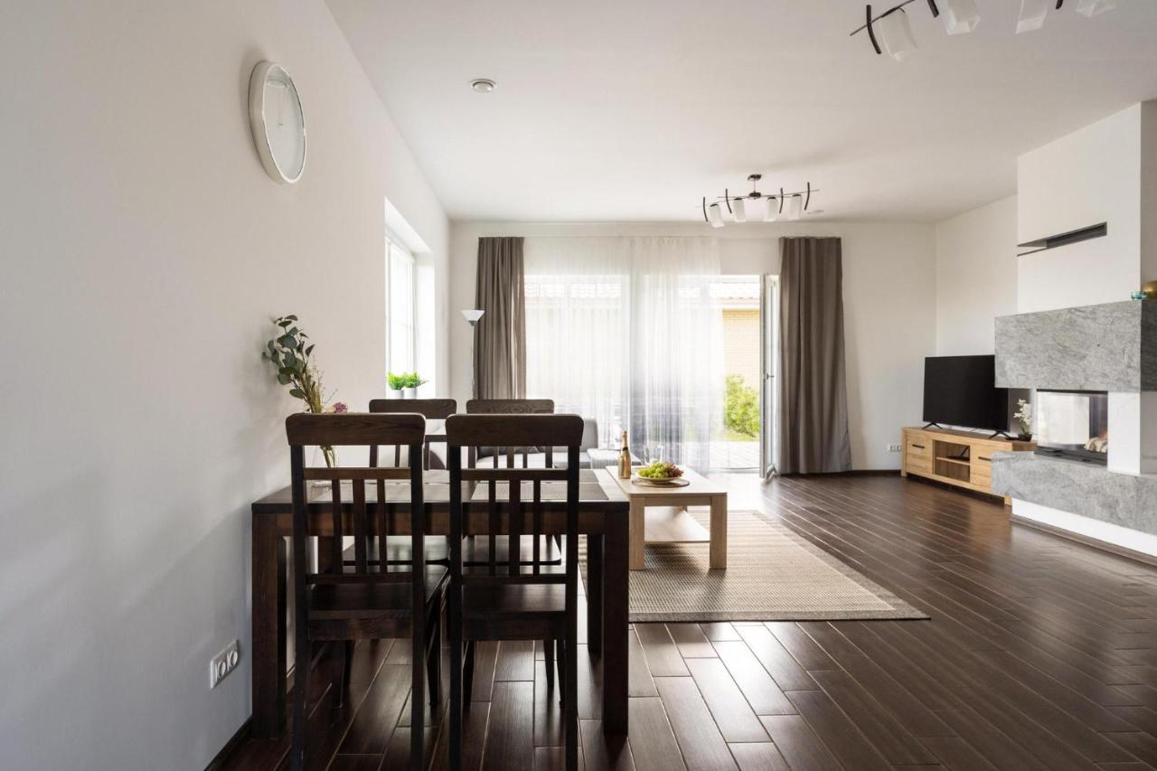 1 House Between Two Lakes Vilnius Exterior photo